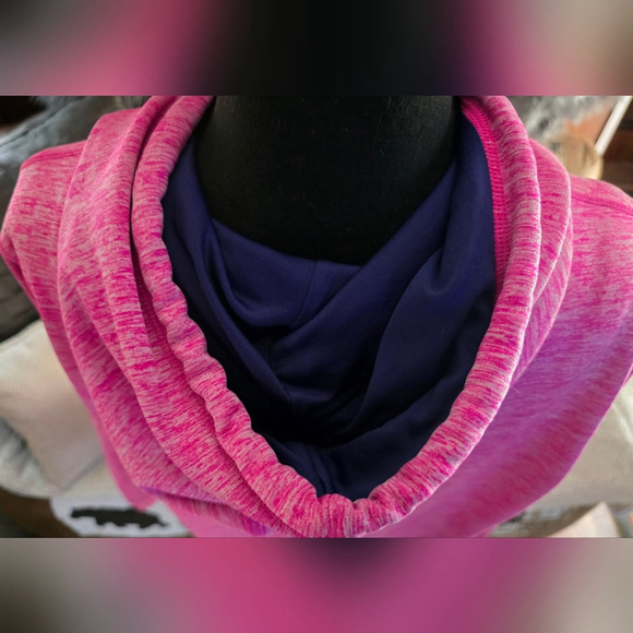 Under Armour Pink Heathered Pullover - Picture 5 of 6